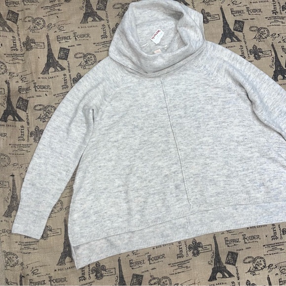 For Thee NWT! Heather Grey Turtleneck Sweater Size XL - Picture 9 of 15